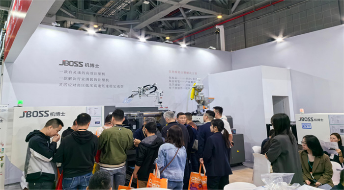 1716552200160802.jpg PA视讯注塑机闪耀雅式橡塑展Chinaplas2024(中文)280.jpg